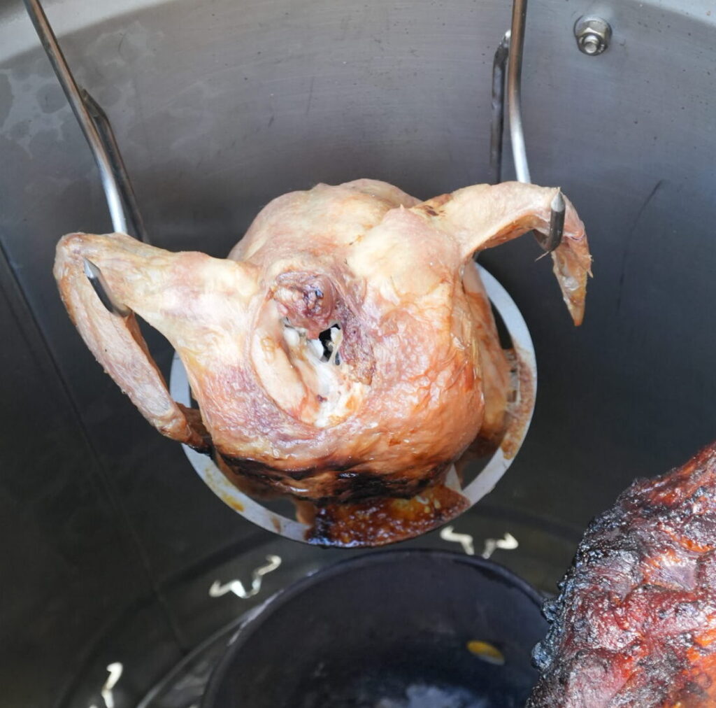 Pollo asado en horno vertical casero